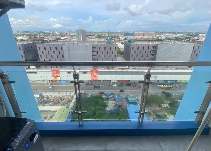 Center Business Near Ayala Mall And Pitx Apartment Manila