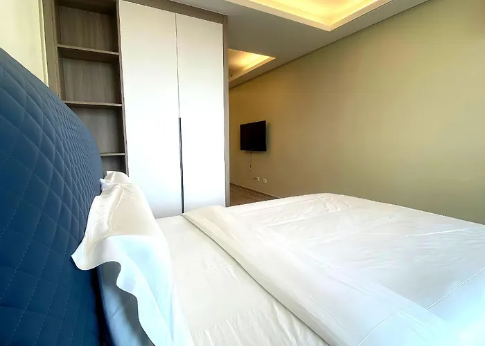 Apartment Center Business Near Ayala Mall And Pitx *