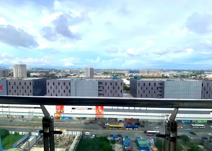 Center Business Near Ayala Mall And Pitx * Manila