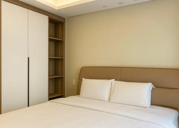 Apartment Center Business Near Ayala Mall And Pitx