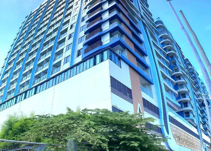 Center Business Near Ayala Mall And Pitx Apartment Manila