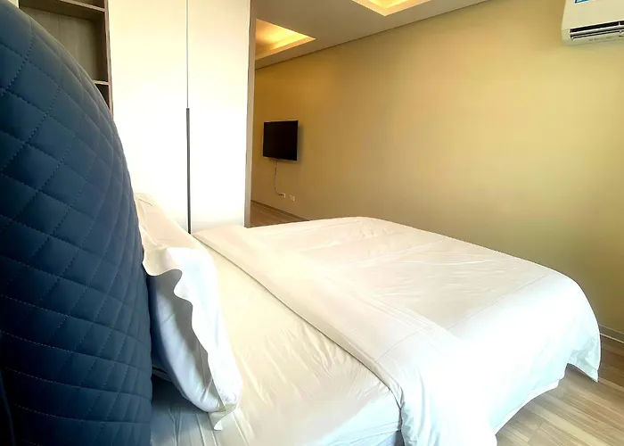 Apartment Center Business Near Ayala Mall And Pitx