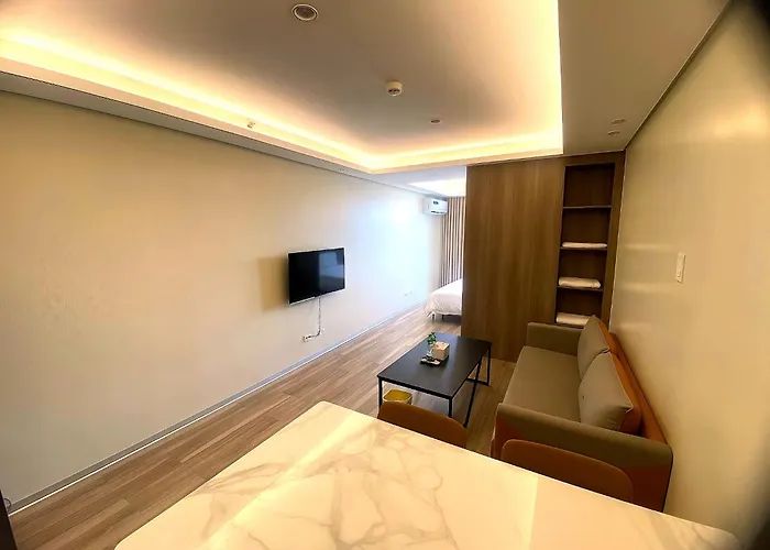 Apartment Center Business Near Ayala Mall And Pitx