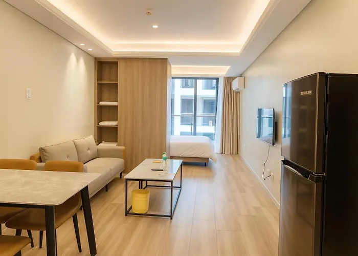 Center Business Near Ayala Mall And Pitx Apartment Manila