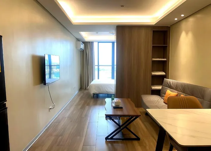 Center Business Near Ayala Mall And Pitx Apartment