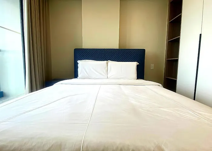 Center Business Near Ayala Mall And Pitx *